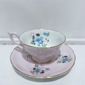 Vintage Heathcote Pink White Floral English Bone China tea cup and‎ saucer